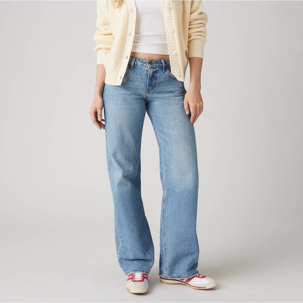 Levi's size 27 x 32 Low Loose Jeans New